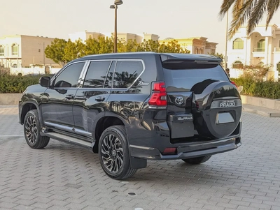 TOYOTA PRADO 2012 FACELIFTED 2023 GCC V6 4.0L IN EXCELLENT CONDITION-12