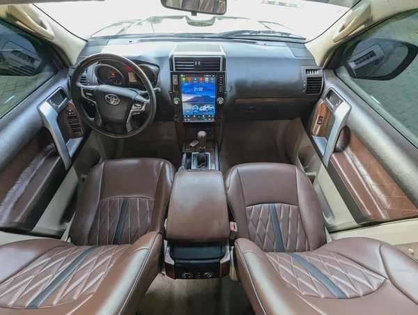 TOYOTA PRADO 2012 FACELIFTED 2023 GCC V6 4.0L IN EXCELLENT CONDITION