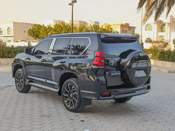 TOYOTA PRADO 2012 FACELIFTED 2023 GCC V6 4.0L IN EXCELLENT CONDITION