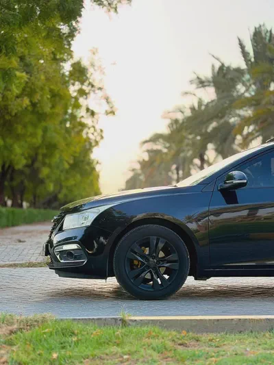 Chevrolet Cruze LT 2016 GCC Specs - Well Maintained-3
