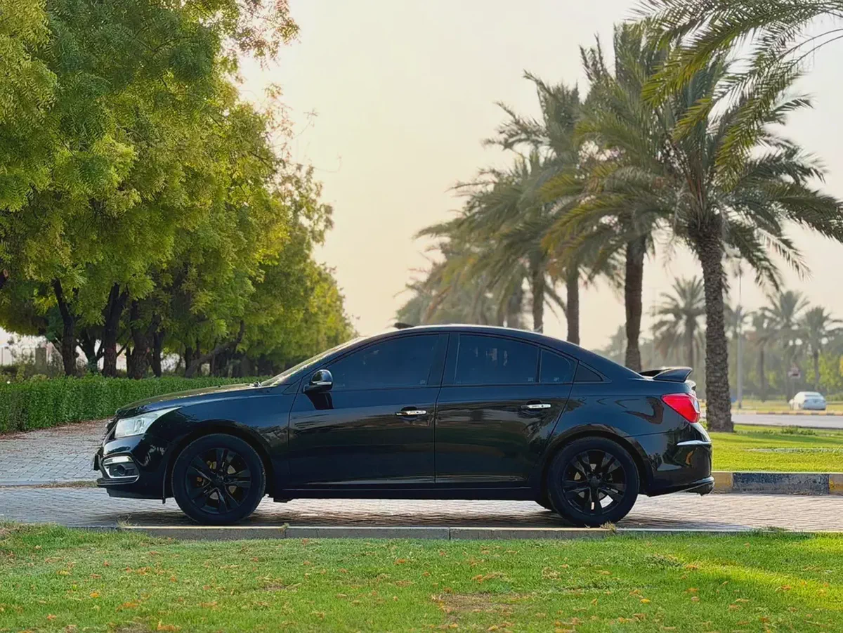 Chevrolet Cruze LT 2016 GCC Specs - Well Maintained-9-9
