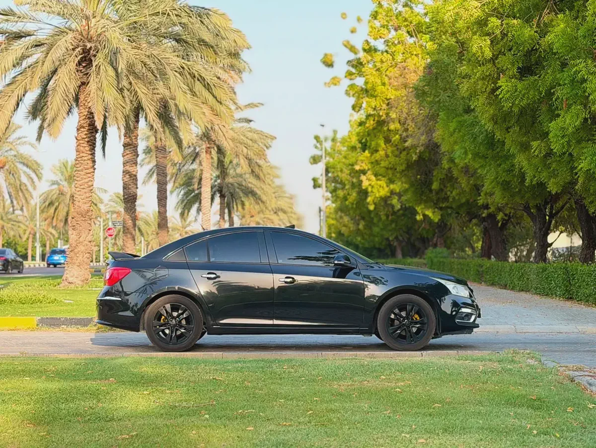 Chevrolet Cruze LT 2016 GCC Specs - Well Maintained-6-6
