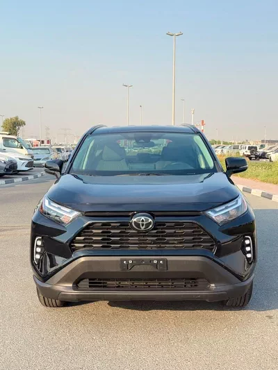 Toyota RAV4 XLE-1