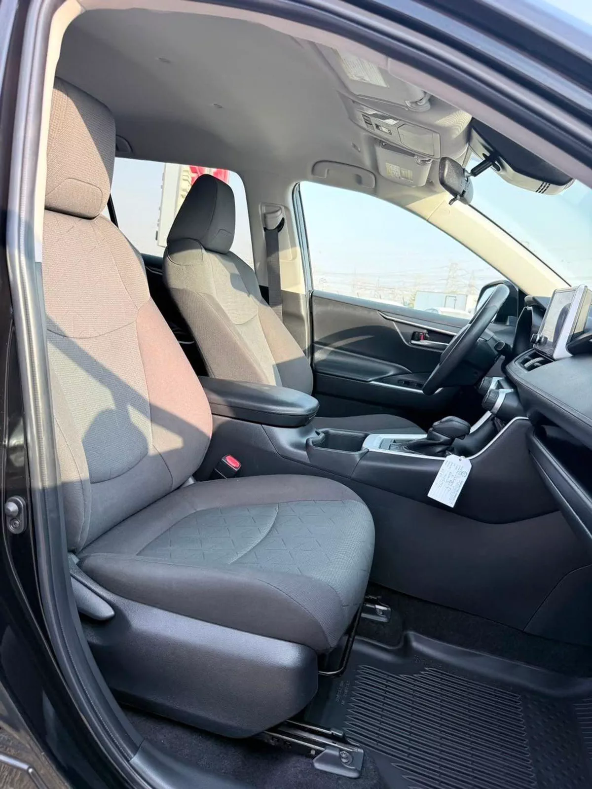Toyota RAV4 XLE-14-0