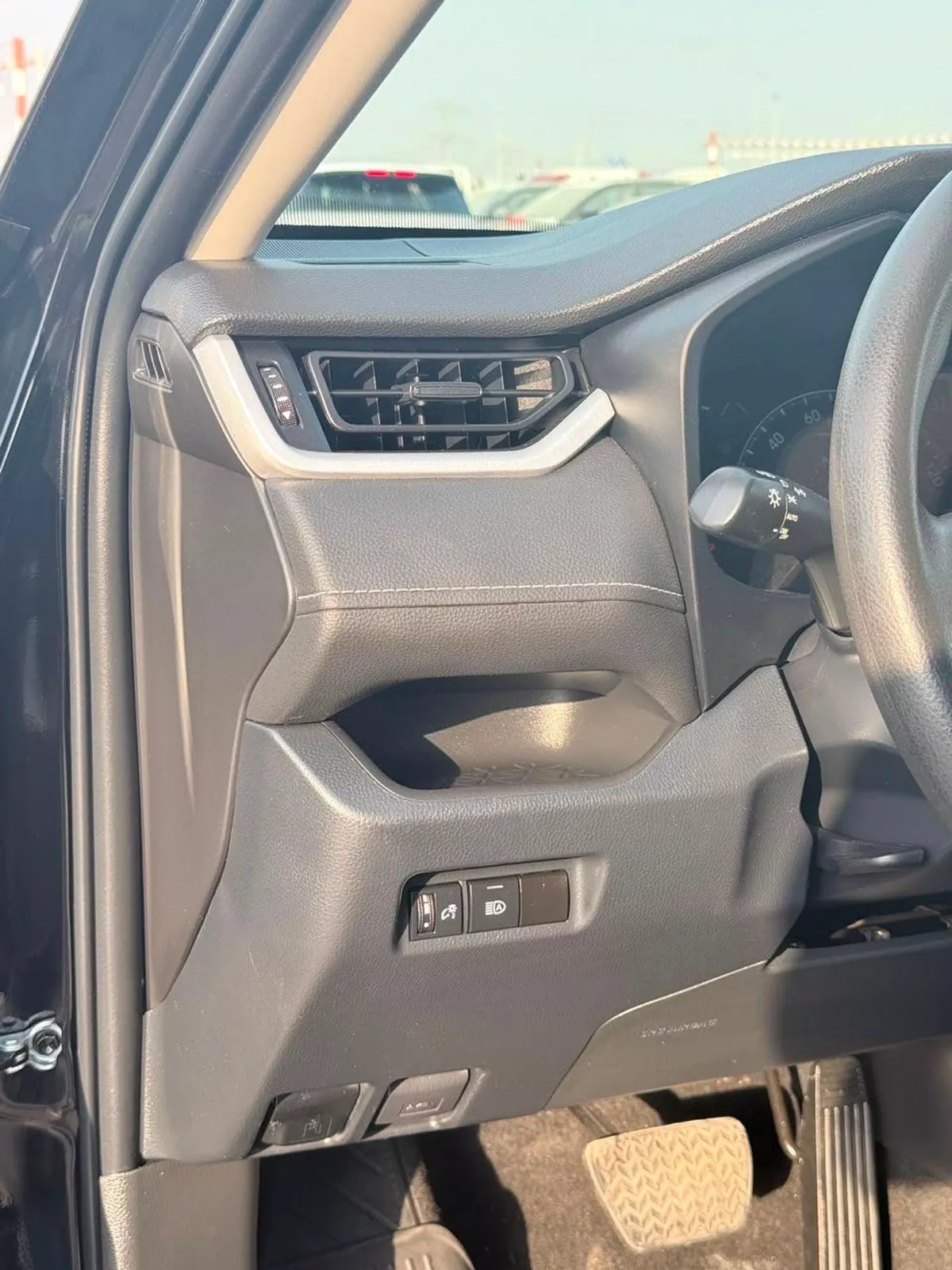 Toyota RAV4 XLE-18-0