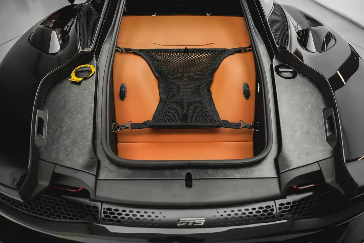 2025 MCLAREN GTS WITH WARRANTY  SERVICE CONTRACT-10-10
