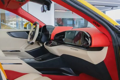 FERRARI PUROSANGUE | FULL CARBON INTERIOR | FULLY LOADED | 2025 (Warranty  Service Contract)-13