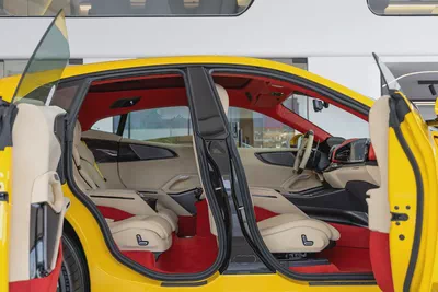 FERRARI PUROSANGUE | FULL CARBON INTERIOR | FULLY LOADED | 2025 (Warranty  Service Contract)-15