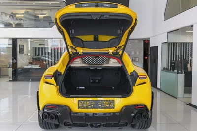 FERRARI PUROSANGUE | FULL CARBON INTERIOR | FULLY LOADED | 2025 (Warranty  Service Contract)-19