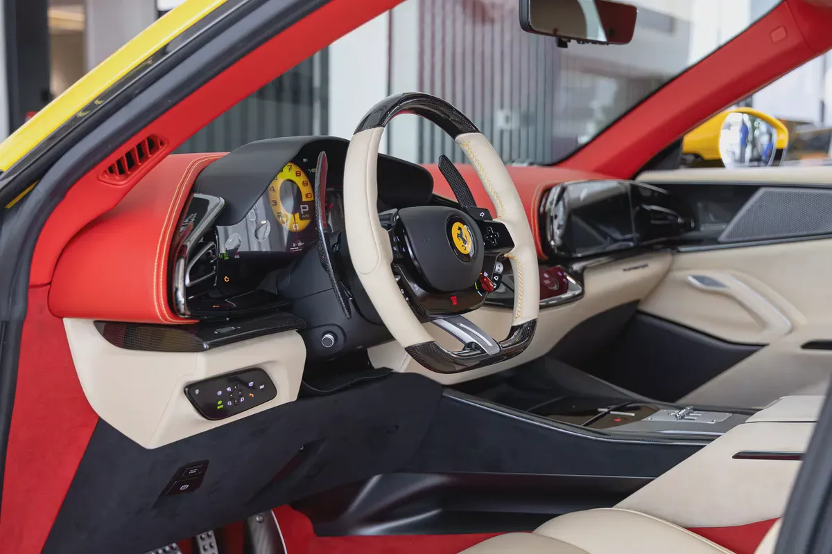FERRARI PUROSANGUE | FULL CARBON INTERIOR | FULLY LOADED | 2025 (Warranty  Service Contract)-11-11