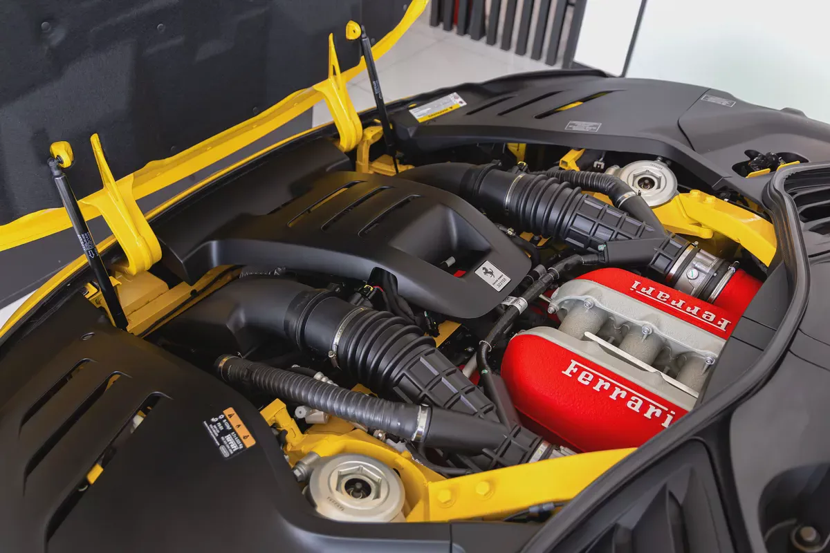 FERRARI PUROSANGUE | FULL CARBON INTERIOR | FULLY LOADED | 2025 (Warranty  Service Contract)-18-18