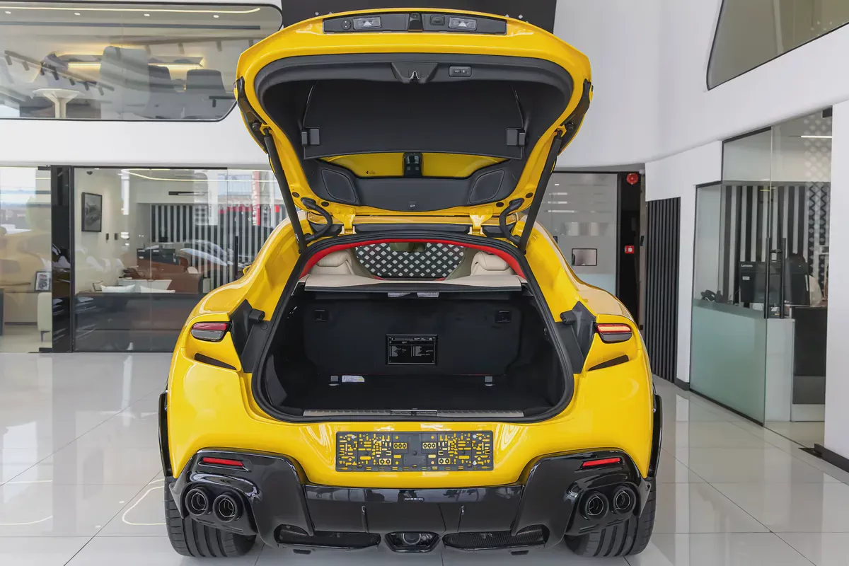 FERRARI PUROSANGUE | FULL CARBON INTERIOR | FULLY LOADED | 2025 (Warranty  Service Contract)-19-19
