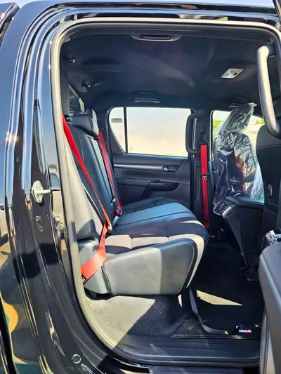 Toyota Hilux GR SPORT WITH BULBAR / 2.8L DIESEL V4 / RADAR / 360*CAMERA / DRIVER PWR SEATS WITH LATHER (CODE# HGR-10