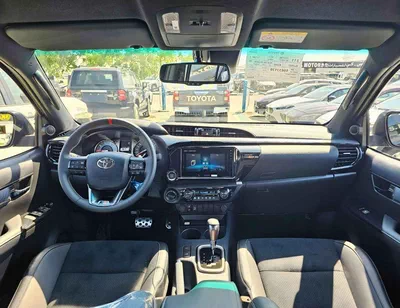 Toyota Hilux GR SPORT WITH BULBAR / 2.8L DIESEL V4 / RADAR / 360*CAMERA / DRIVER PWR SEATS WITH LATHER (CODE# HGR-11