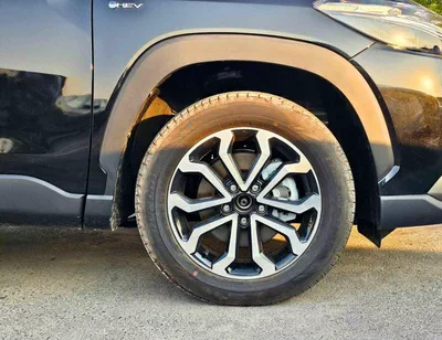 Toyota Frontlander LUXURY || 2.0L HYBRID V4 || RADAR / SUNROOF / DRIVER POWER SEATS (CODE#FRLX)-6
