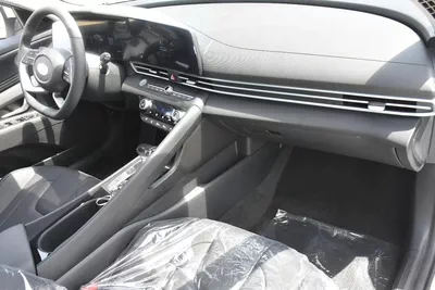 HYUNDAI ELANTRA LUXURY 2025 | WHITE LIKE-11