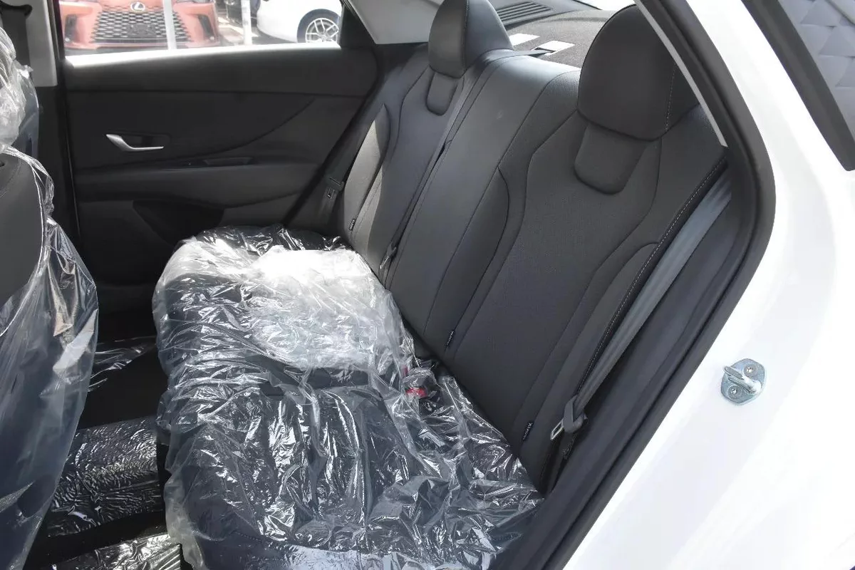 HYUNDAI ELANTRA LUXURY 2025 | WHITE LIKE-9-9