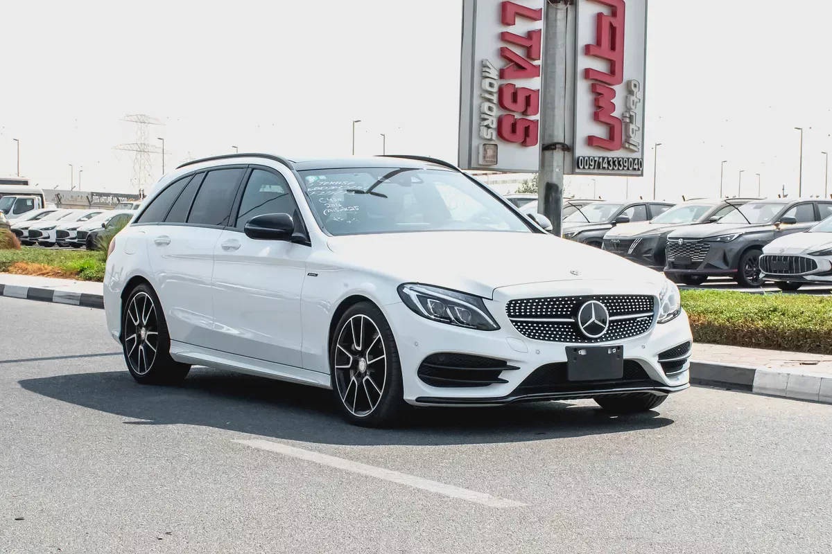 2016 - BENZ C450 STATION - SUPER CLEAN - LIKE NEW - ONLY 25,000 KM