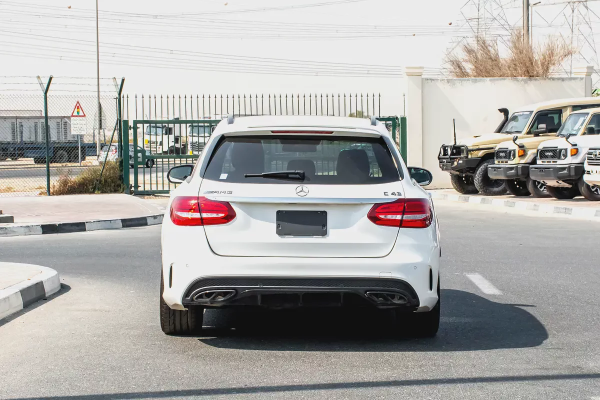 2016 - BENZ C450 STATION - SUPER CLEAN - LIKE NEW - ONLY 25,000 KM-6-6