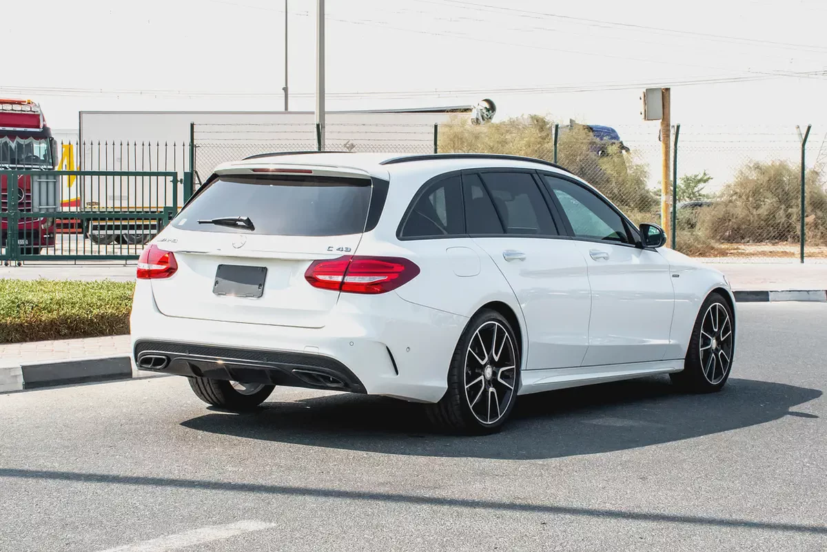 2016 - BENZ C450 STATION - SUPER CLEAN - LIKE NEW - ONLY 25,000 KM-7-7