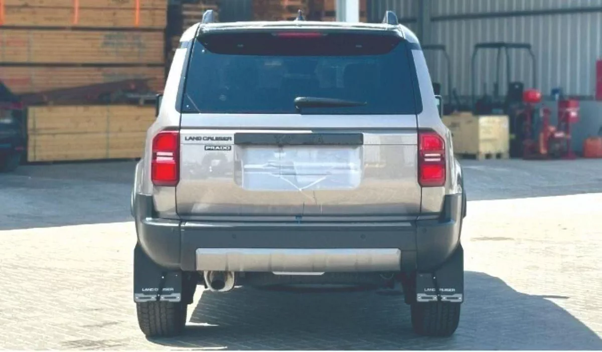 Toyota Prado VXR toyota prado luxury 2.4 petrol 2025-2-0