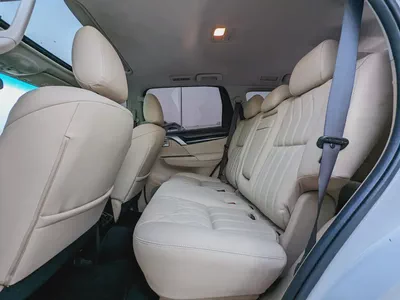 MITSUBISHI MONTERO SPORT 2019 GLS 4WD FULL OPTION GCC IN EXCELLENT CONDITION-9