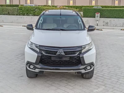 MITSUBISHI MONTERO SPORT 2019 GLS 4WD FULL OPTION GCC IN EXCELLENT CONDITION-4