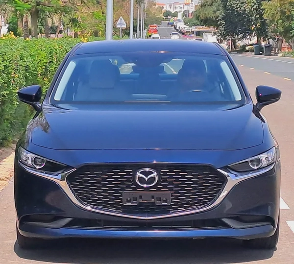 932-MONTHLY | MAZDA 3 | 2025 MODEL | 2.0L | GCC SPECS | CRUISE CONTROL I GPS I ACCIDENT FREE