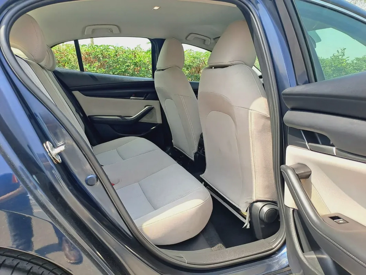 932-MONTHLY | MAZDA 3 | 2025 MODEL | 2.0L | GCC SPECS | CRUISE CONTROL I GPS I ACCIDENT FREE-9-9