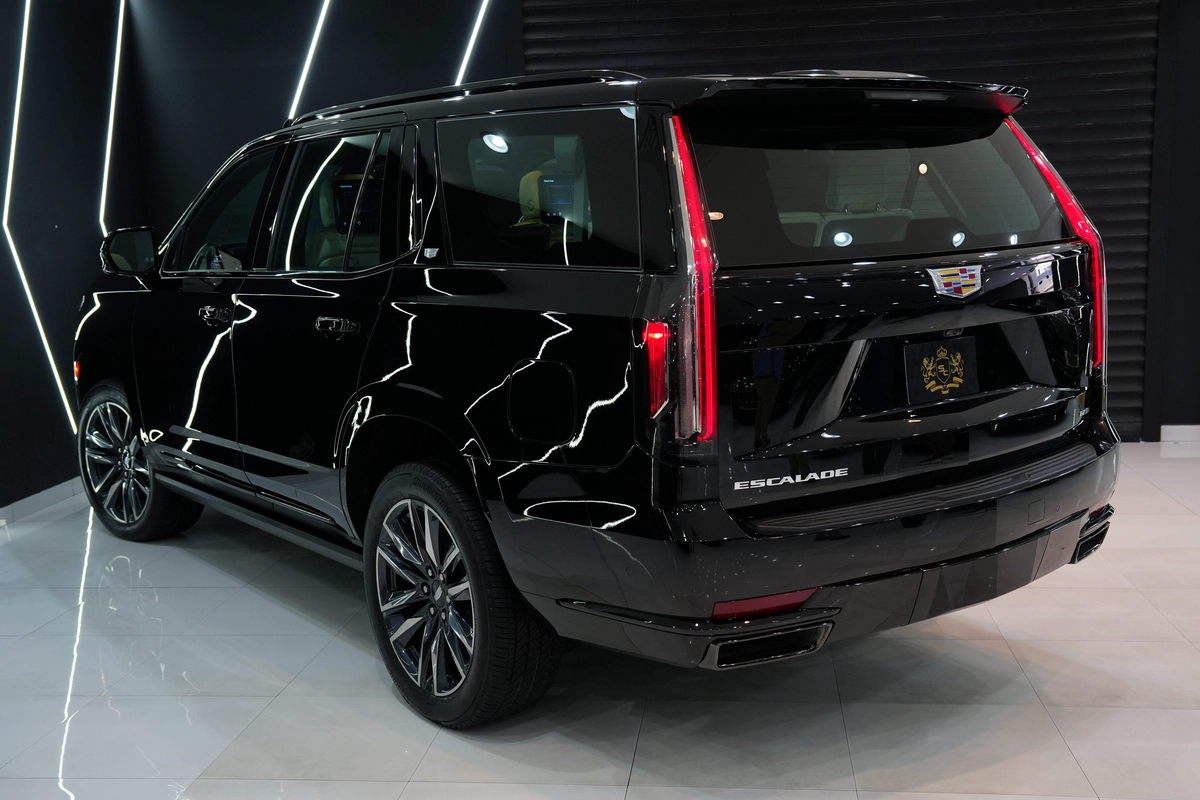 Cadillac Escalade Sport 600 2023-18-18
