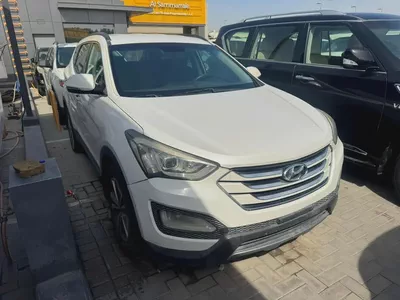 Hyundai Santa’s 2015 white color GCC calen car-0