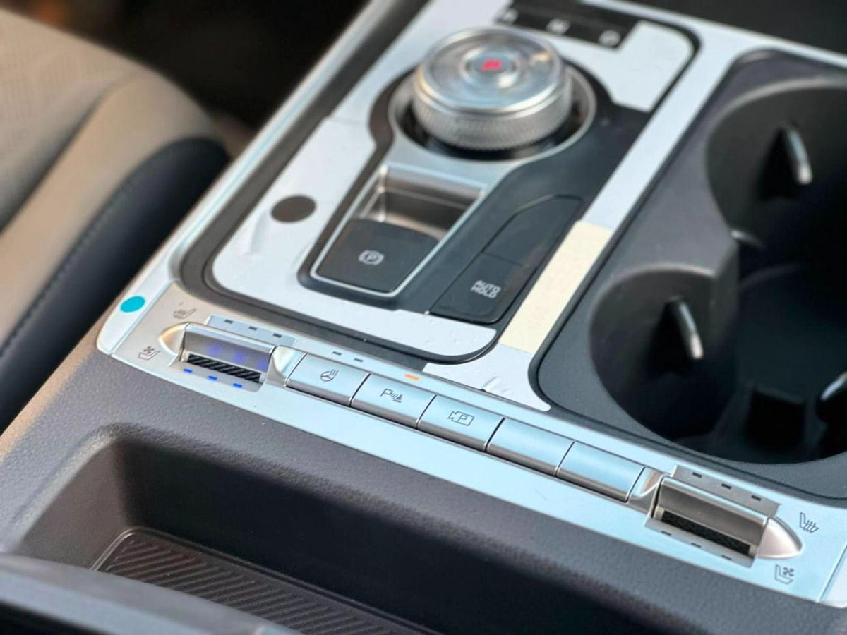 Kia Carnival Brand New Kia Carnival 2026 9 seats-11-11