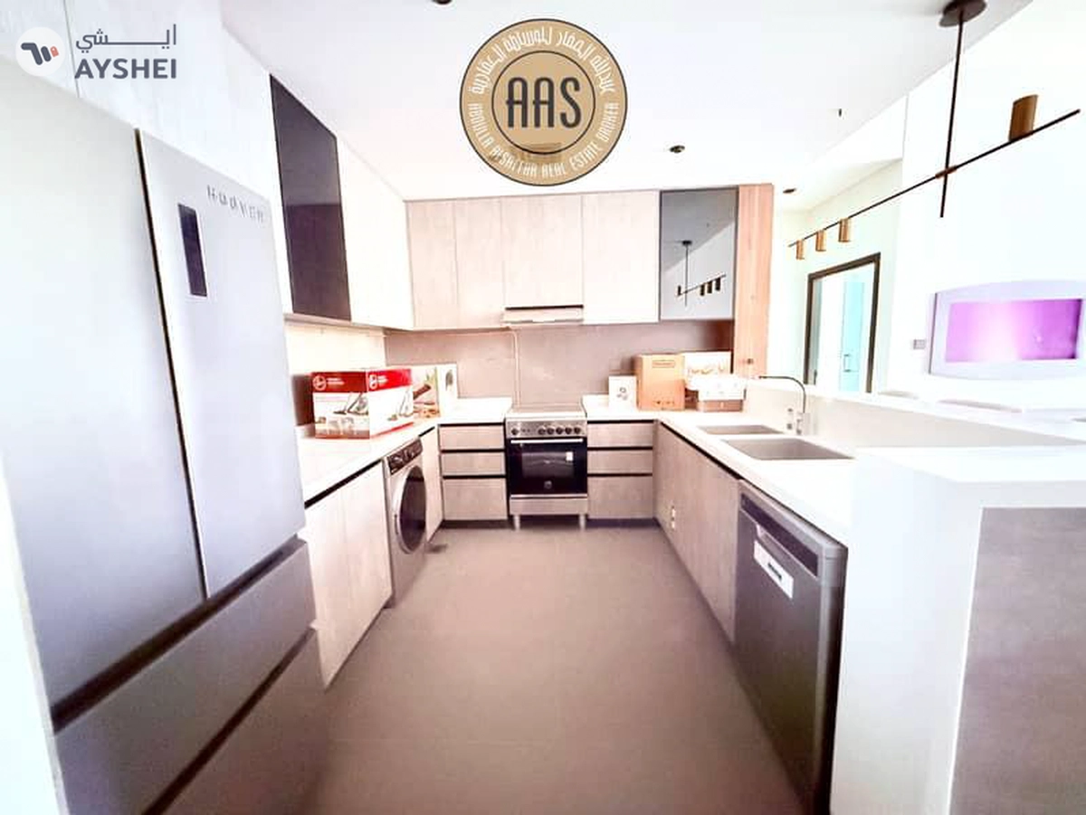 BRAND NEW READY TO MOVE FURNISHED 2BHK( Near to Circle Mall )