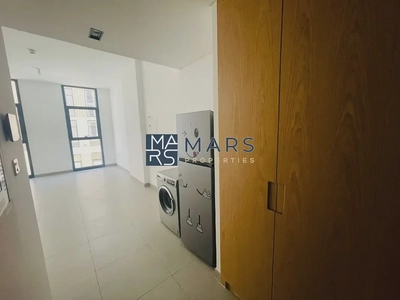 | Spacious | Kitchen Appliances |. Community View |-9