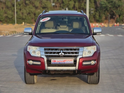 Mitsubishi Pajero GLS 2017 GCC Specs-0