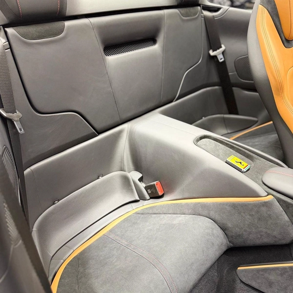 Ferrari Roma Spider | Brand New | GCC Specs with 5 years warranty and 7 years service contract | Latest Ferrari C