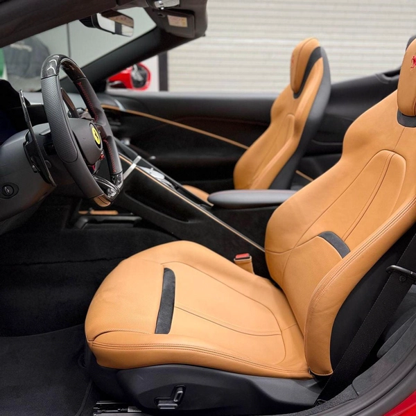 Ferrari Roma Spider | Brand New | GCC Specs with 5 years warranty and 7 years service contract | Latest Ferrari C