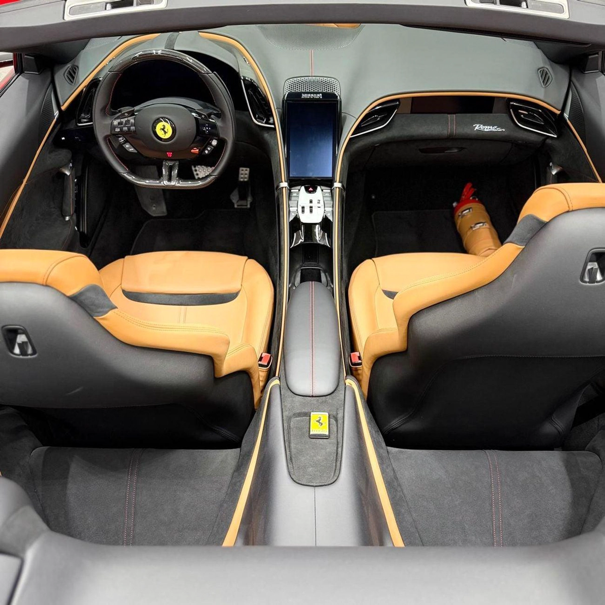 Ferrari Roma Spider | Brand New | GCC Specs with 5 years warranty and 7 years service contract | Latest Ferrari C-7-0