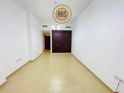 In prime location huge 2bhk with all amenities-8