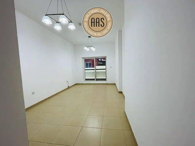 In prime location huge 2bhk with all amenities-1