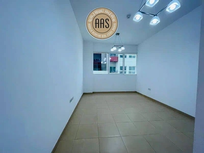 In prime location huge 2bhk with all amenities-3