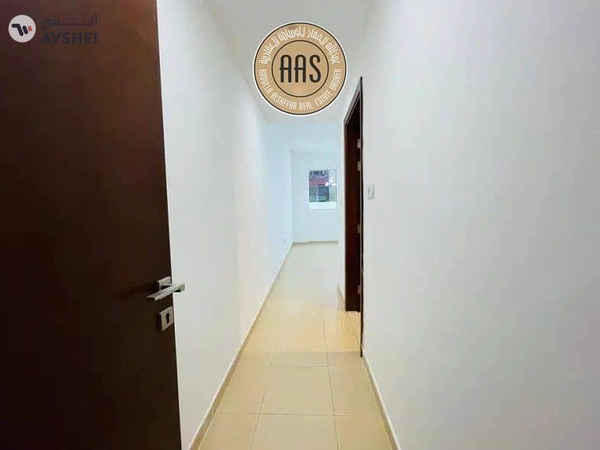 In prime location huge 2bhk with all amenities