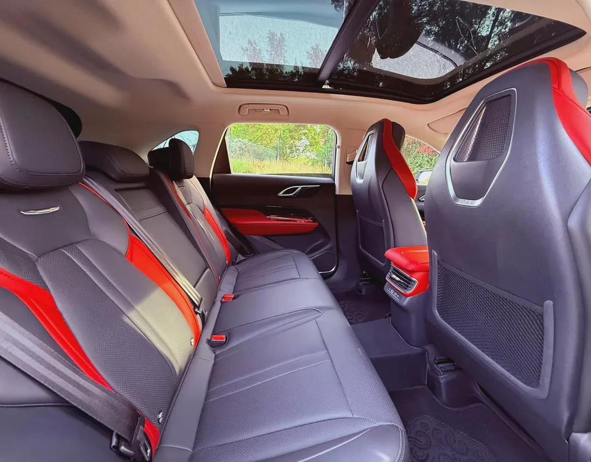 Hongqi HS3 Luxury Pro 2025 | GCC Specs | Brand New Luxury SUV