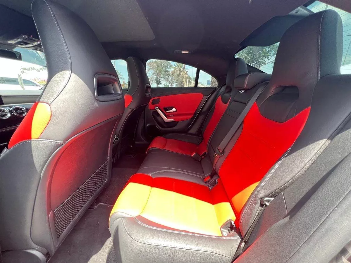 Mercedes Benz CLA250 PREMIUM-5-0