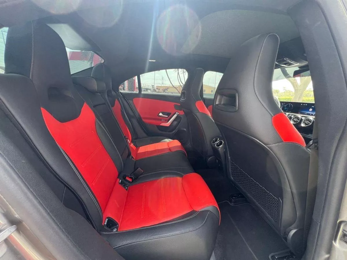 Mercedes Benz CLA250 PREMIUM-7-0