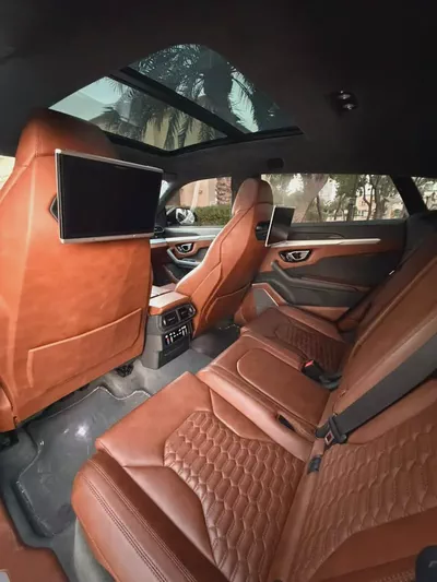 2021 Lamborghini Urus GCC Specs 55,000 km (Full History) Lambo Service Package-2