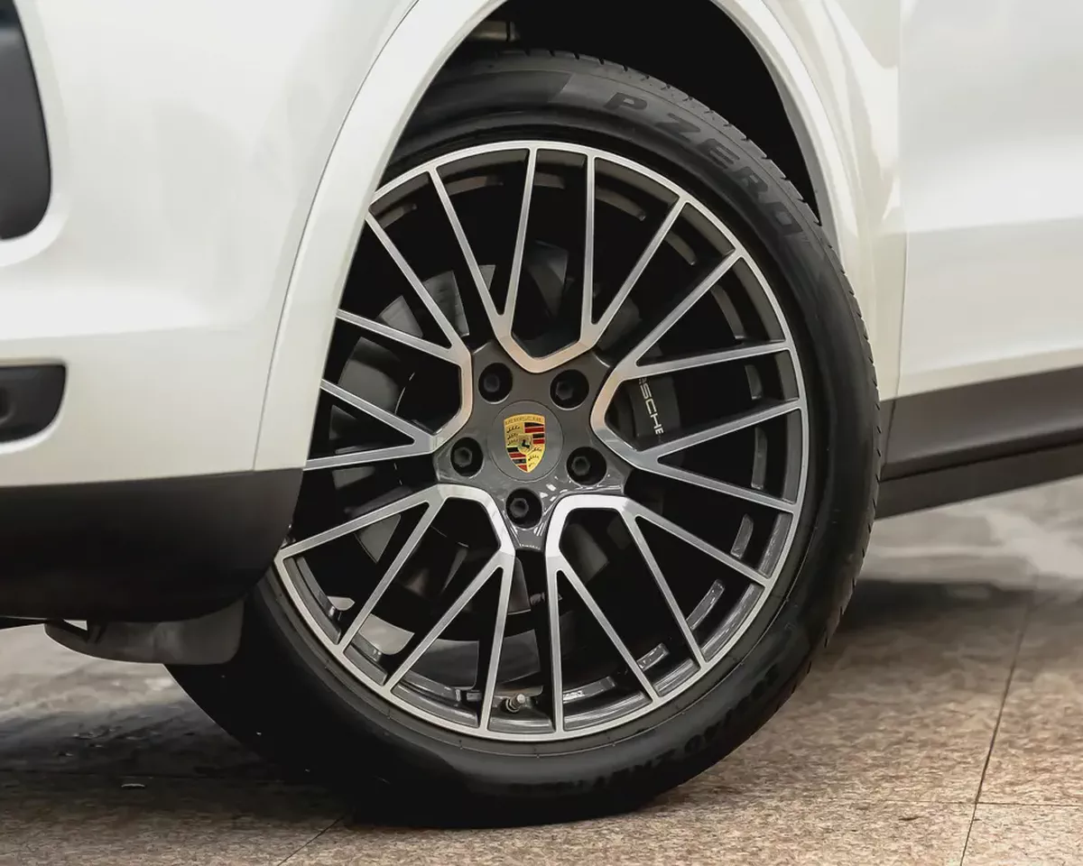 PORSCHE CAYENNE COUPE - 2023 - GCC Specs - WARRANTY TILL FEB 27 - FSH - EXCELLENT CONDITION-17-17