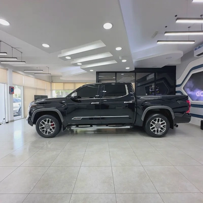 2024 Toyota Tundra 1794 Edition-2