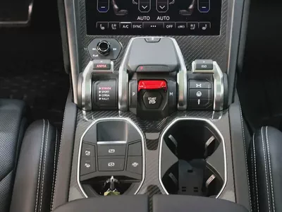 2024 - Lamborghini Urus Performante-18