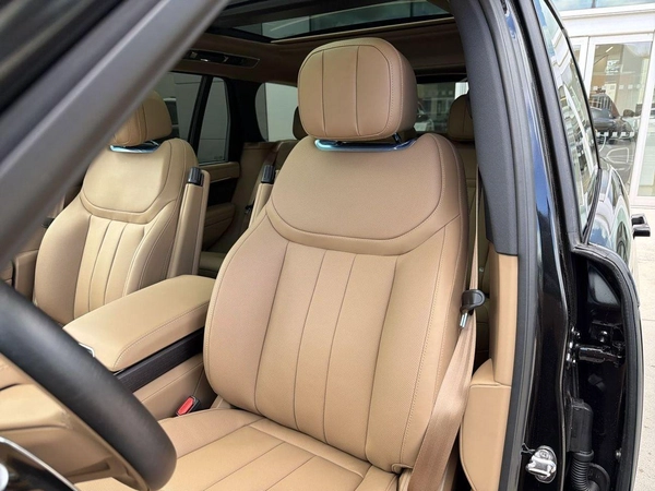 Land Rover Range Rover P460E Plug in Hybrid Brand New * Export Price *